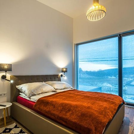 Epl Luxury Apartment Epleny Bagian luar foto