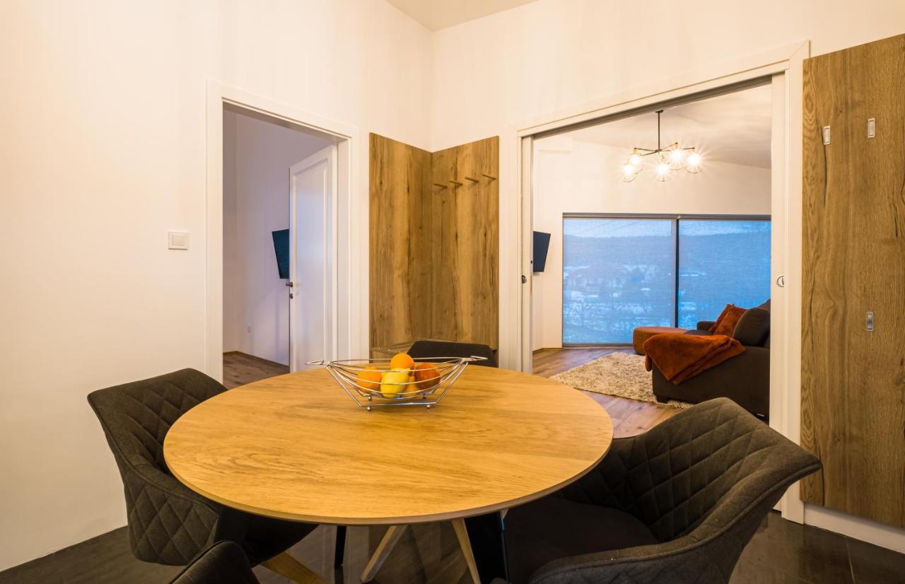 Epl Luxury Apartment Epleny Bagian luar foto
